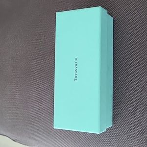 Tiffany glasses case